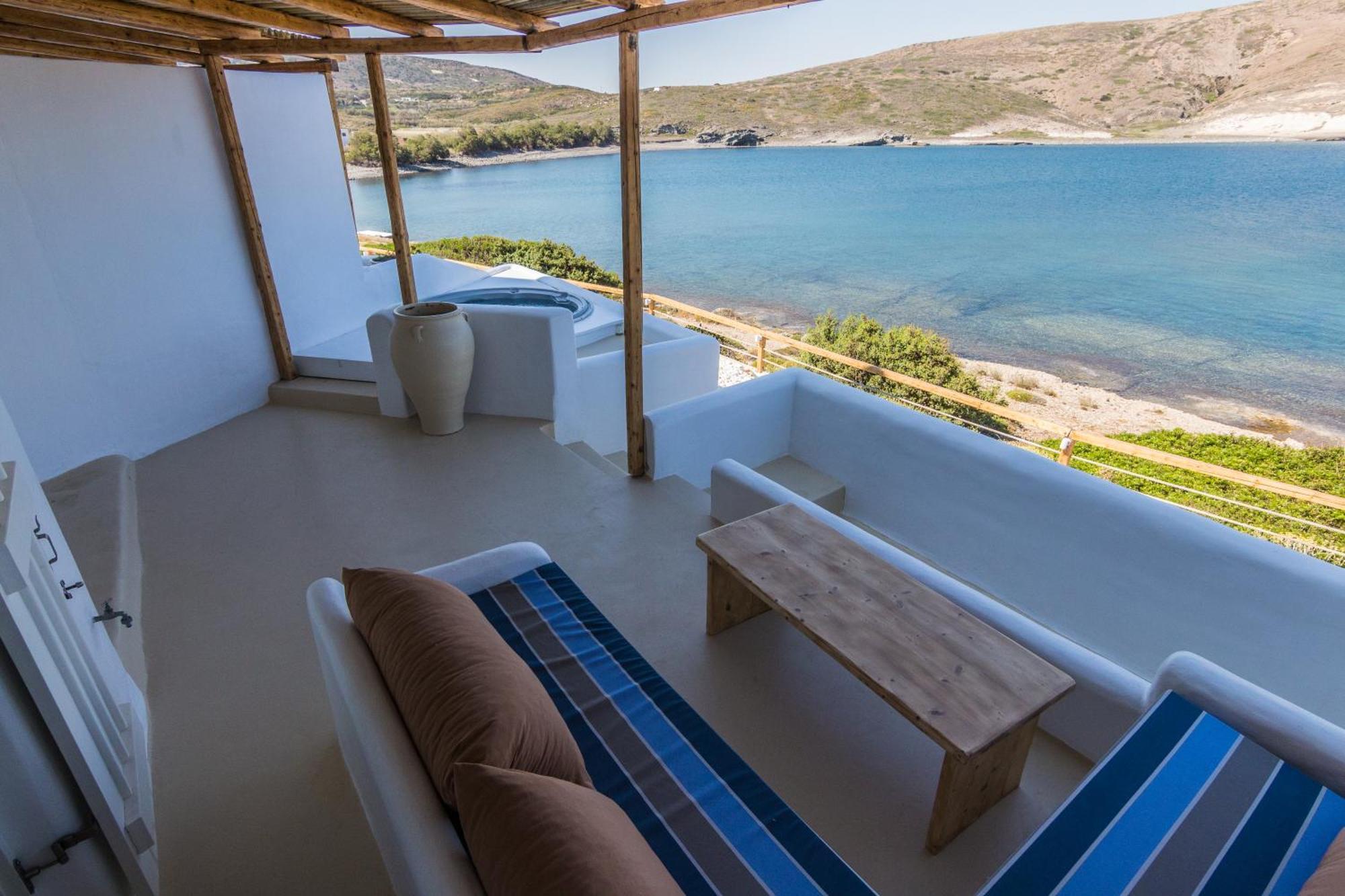 Salt Suites Milos Pollonia Exterior photo