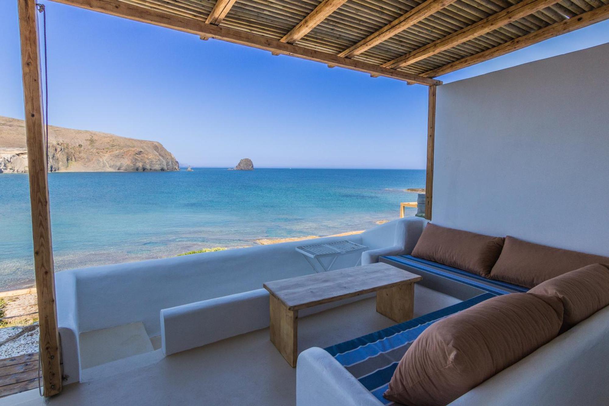Salt Suites Milos Pollonia Exterior photo